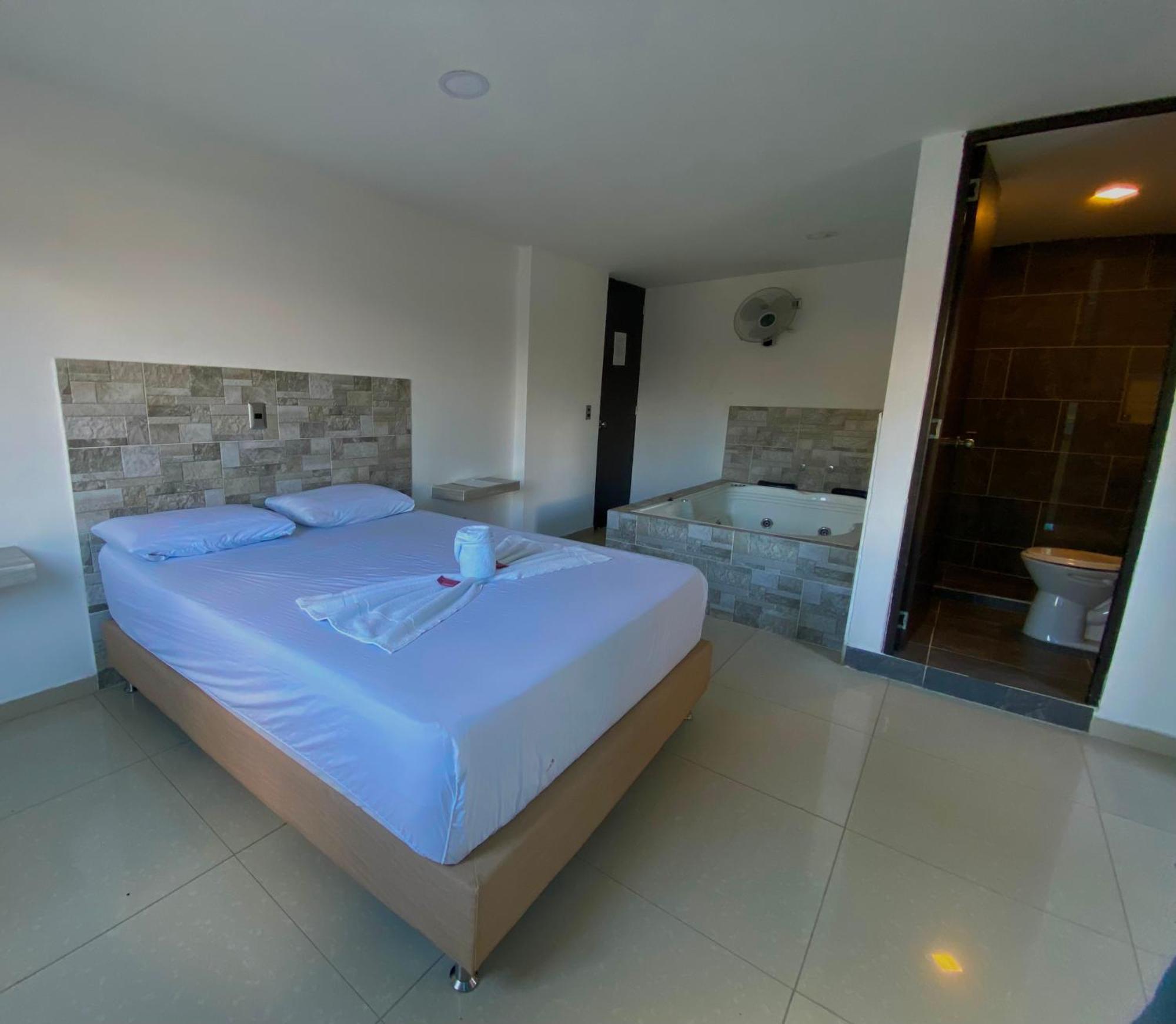 Hotel Buenos Aires Central 麦德林 外观 照片