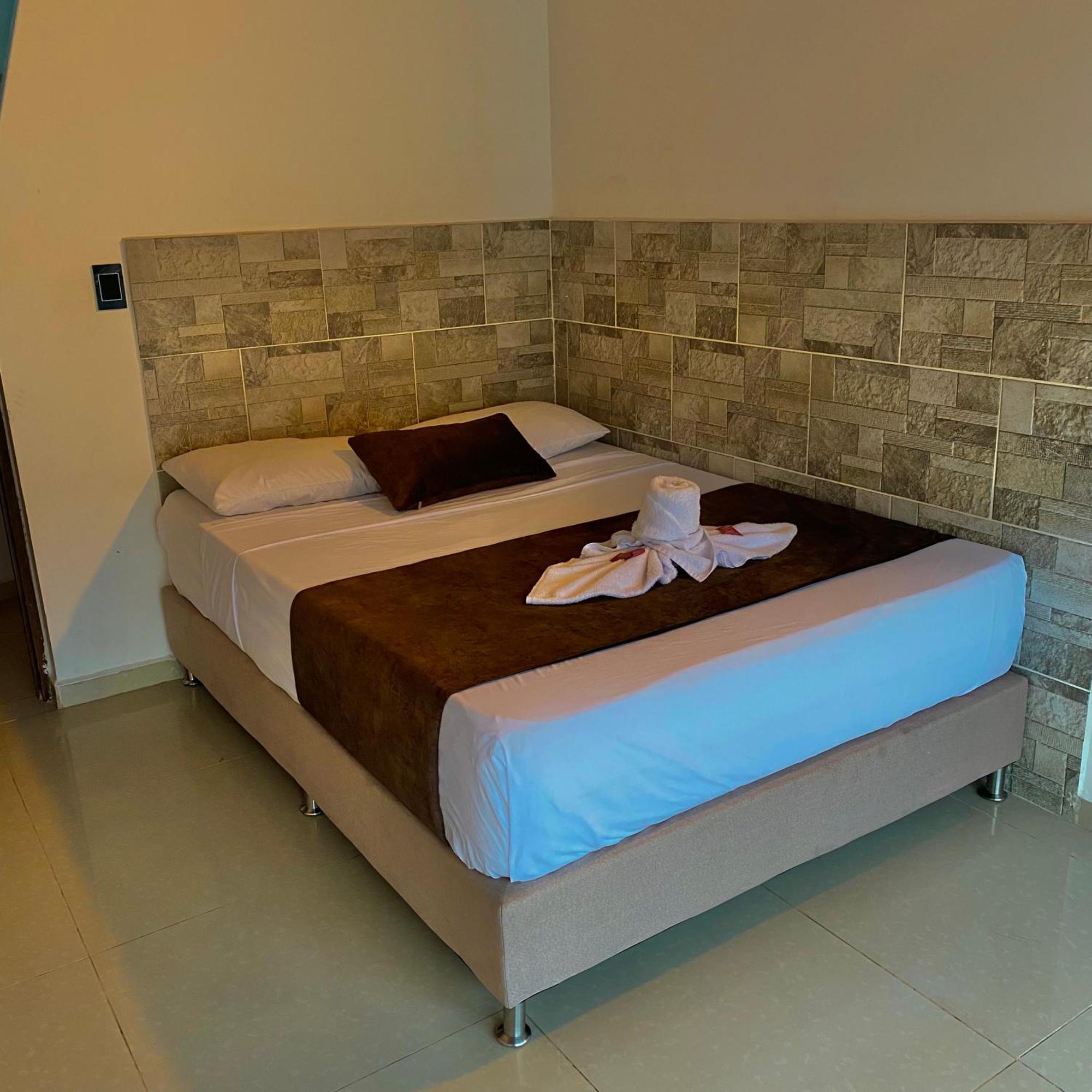 Hotel Buenos Aires Central 麦德林 外观 照片